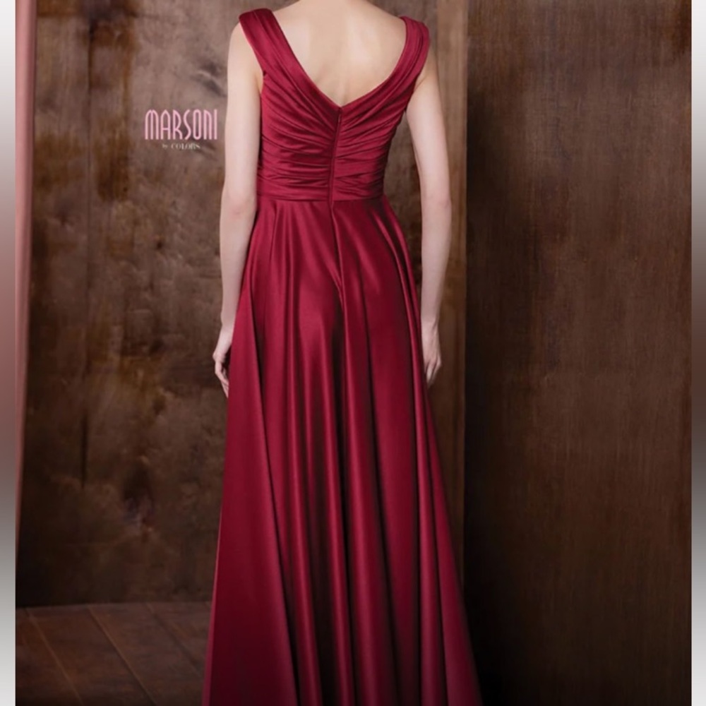 NWT Marsoni By Colors Satin Crepe Dress In Wine Color Size 16. ( M198 ) - Picture 2 of 12